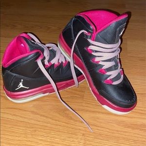 Nike basketball shoes, magenta, black and white, like new.